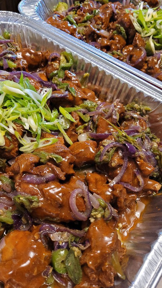 Plateaux de poulet chili pour une fête